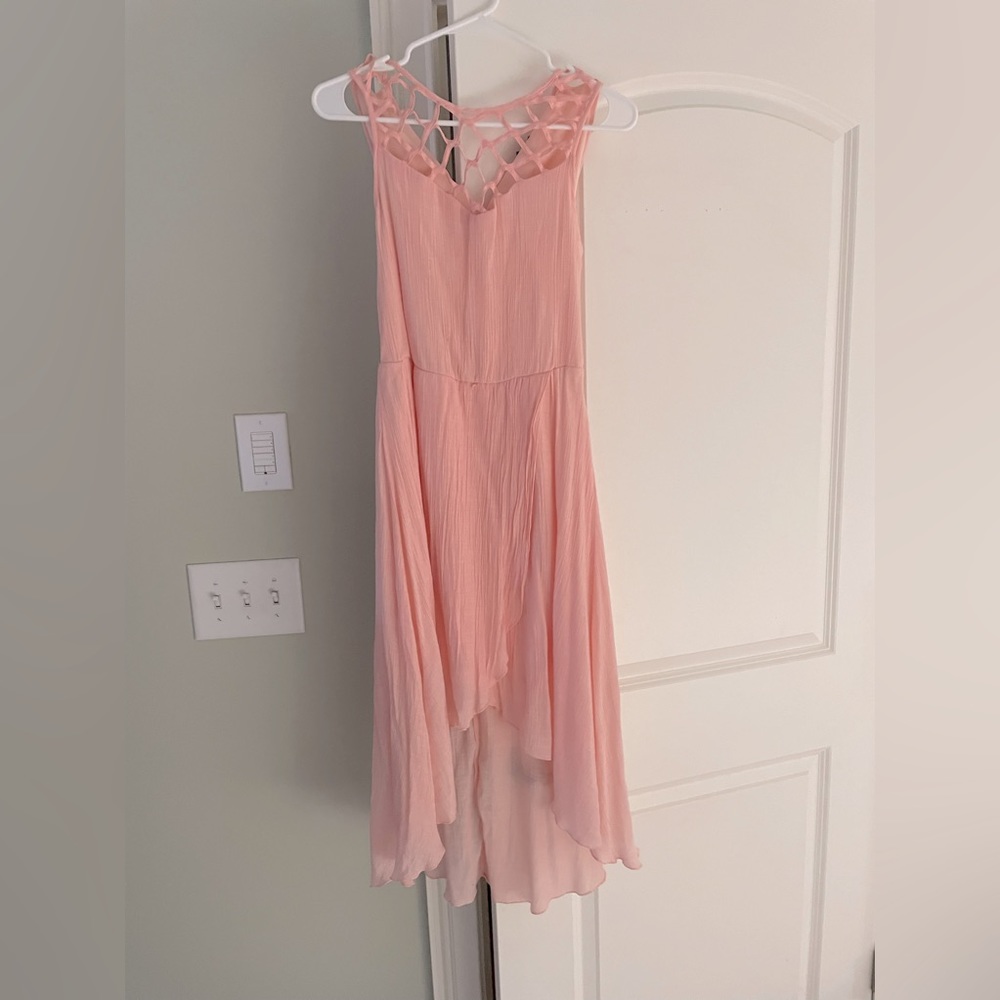 Very flattering pink dress